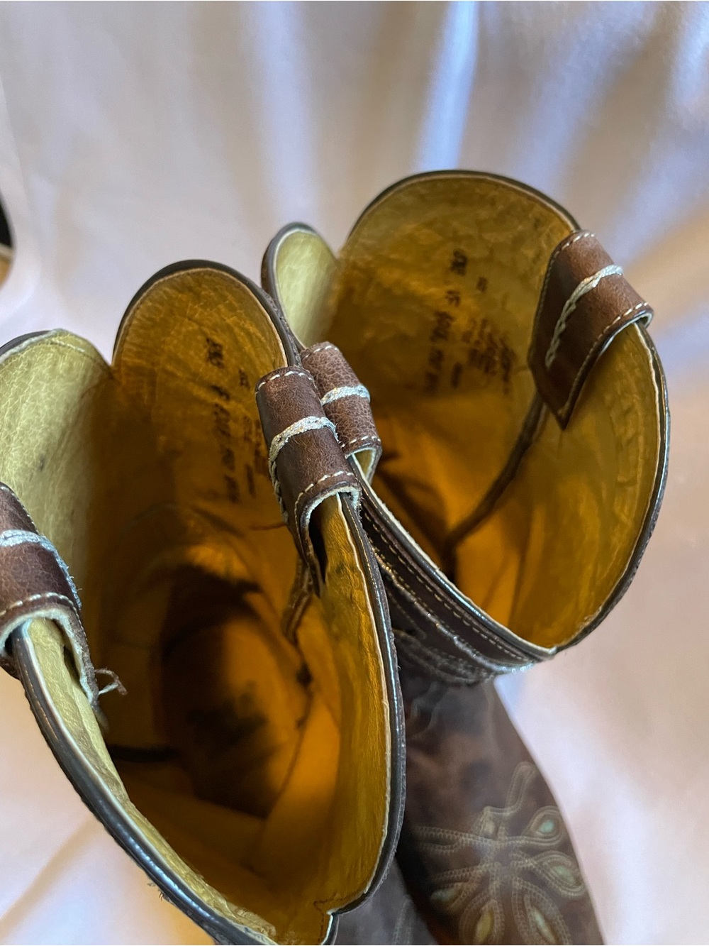 Tony Lama Leather Cowgirl Boots! - Picture 11 of 15
